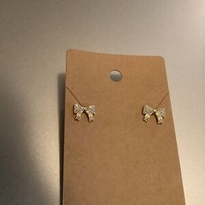 Bow earrings